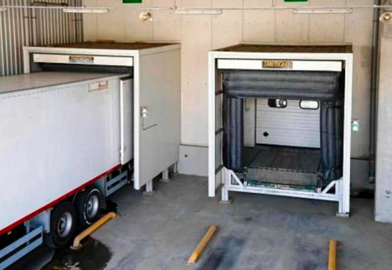 پناهگاه بارگیری رنگی سفارشی برای لجستیک و اسفنج PVC انبار