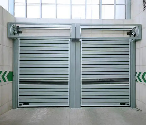 PLC کنترل سرعت 220V منبع برق درب مارپیچی با 0.8m/s بسته شدن کارخانه تولید درب شاتر خودکار