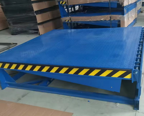 تنظیم قابلیتی برقی Dock Leveler با ویژگی های ایمنی در محل نصب کنترل دکمه فشار