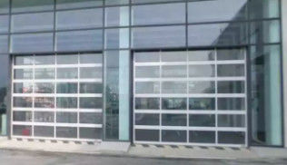 ضد آب کلاس 3 طراحی مدرن ضد صدا آلومینیوم آلیاژ شیشه ای درب گاراژ قسمتی