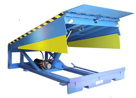 کارگاه الکتریکی اتوماتیک Dock Plate Dock Door Levelers 25000-40000LBS طراحی امن پودر پوشانده شده