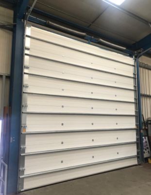 درب های بخش صنعتی ایستگاه آتش نشانی با قفل امنیتی بالا و کرکره های نورد ضد حریق با فرم خودکار و رهاسازی اضطراری صادرکنندگان