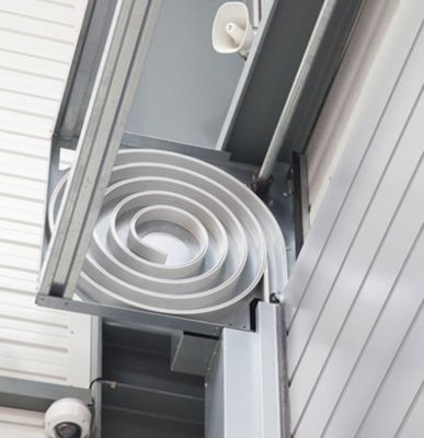 موتور 0.75 کیلووات کارخانه آلومینیوم عمده فروشی صنعتی با سرعت بالا درب مارپیچ ایمنی و راندمان با سنسور فوتوالکتریک درب موتور برای آشیانه