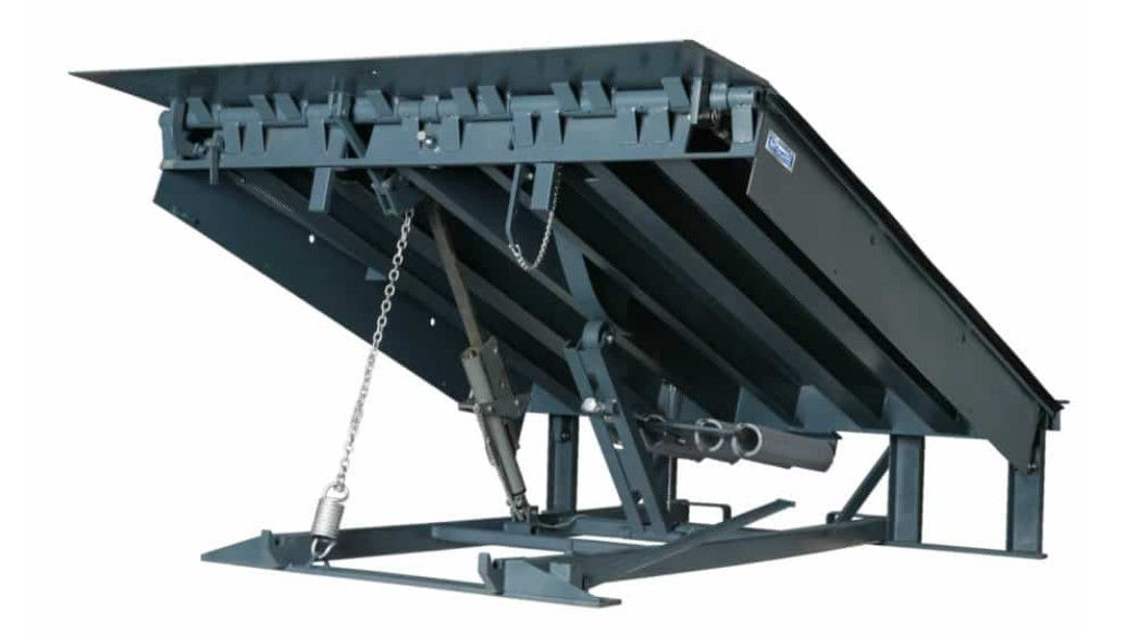 کارگاه اتوماتیک Dock Plate Dock Door Levelers 25000-40000LBS طراحی امن سایز سیستم عامل قابل تنظیم زنجیره های ایمنی