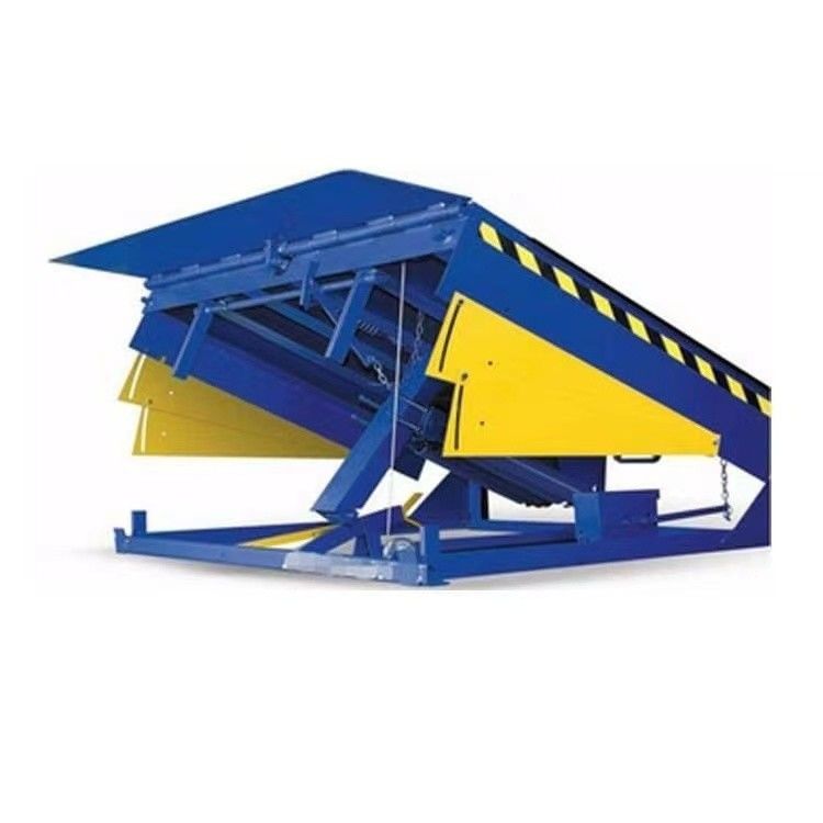 کارگاه اتوماتیک Dock Plate Dock Door Levelers 25000-40000LBS ظرفیت طراحی امن 30000 پوند اندازه پلت فرم قابل تنظیم