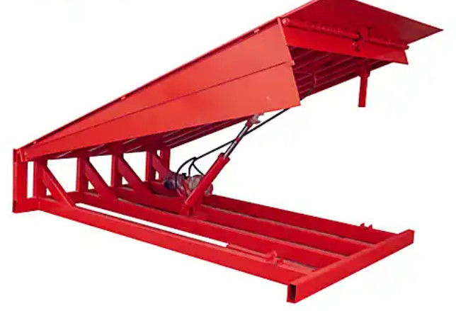 زنجیره های ایمنی کارگاه اتوماتیک Dock Plate Dock Door Levelers 25000-40000LBS طراحی امن برای بارگذاری