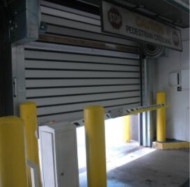 رنگ ایمنی سفارشی آلومینیوم درب مارپیچی با سرعت بالا ایمنی کارایی مقاومت باد ≤2.0KNm2 درب چرخ دار با سرعت بالا